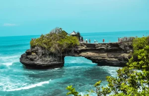 Paket Tour Harian Tanah Lot